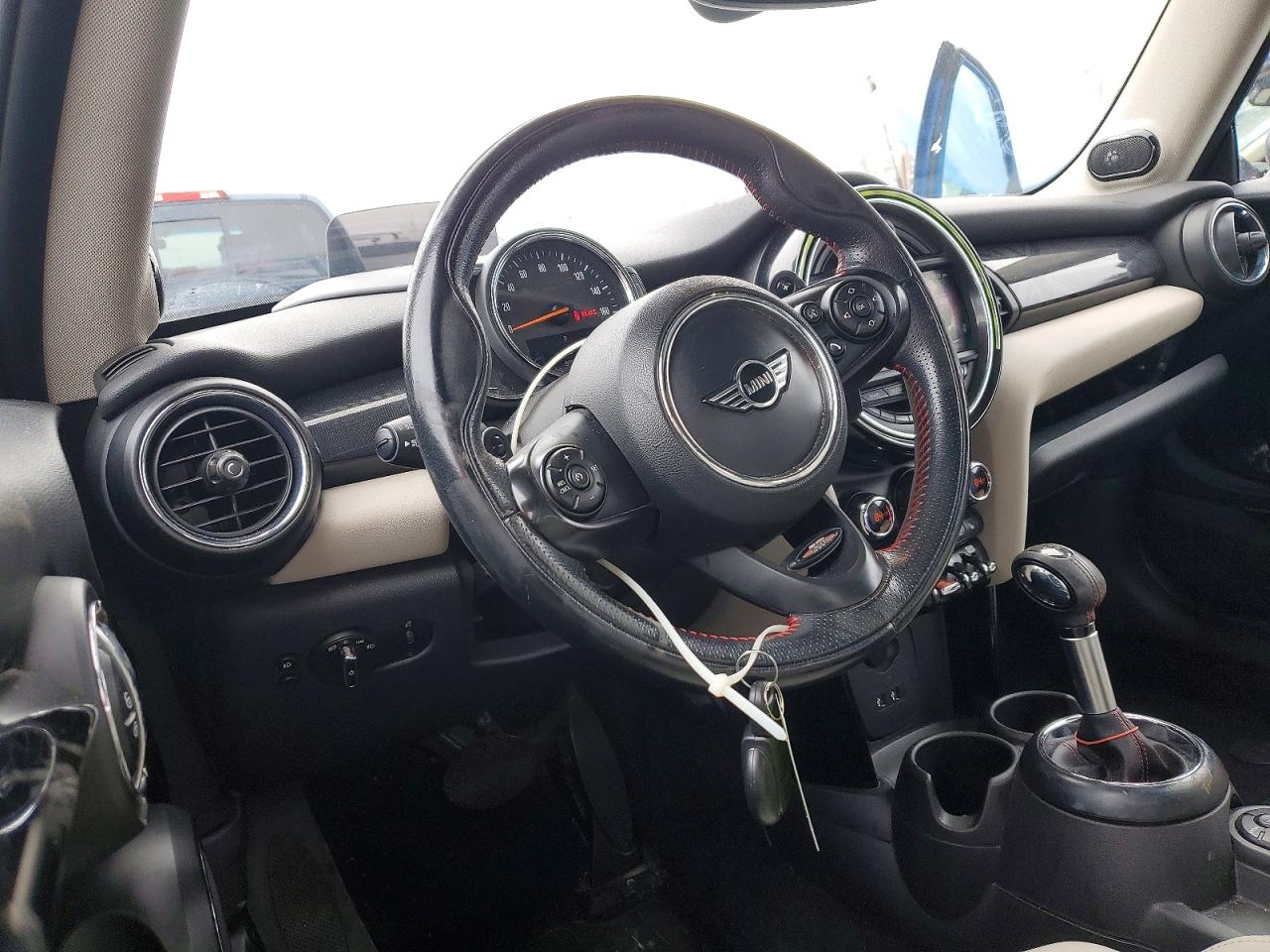 MINI COOPER 2019 — 9