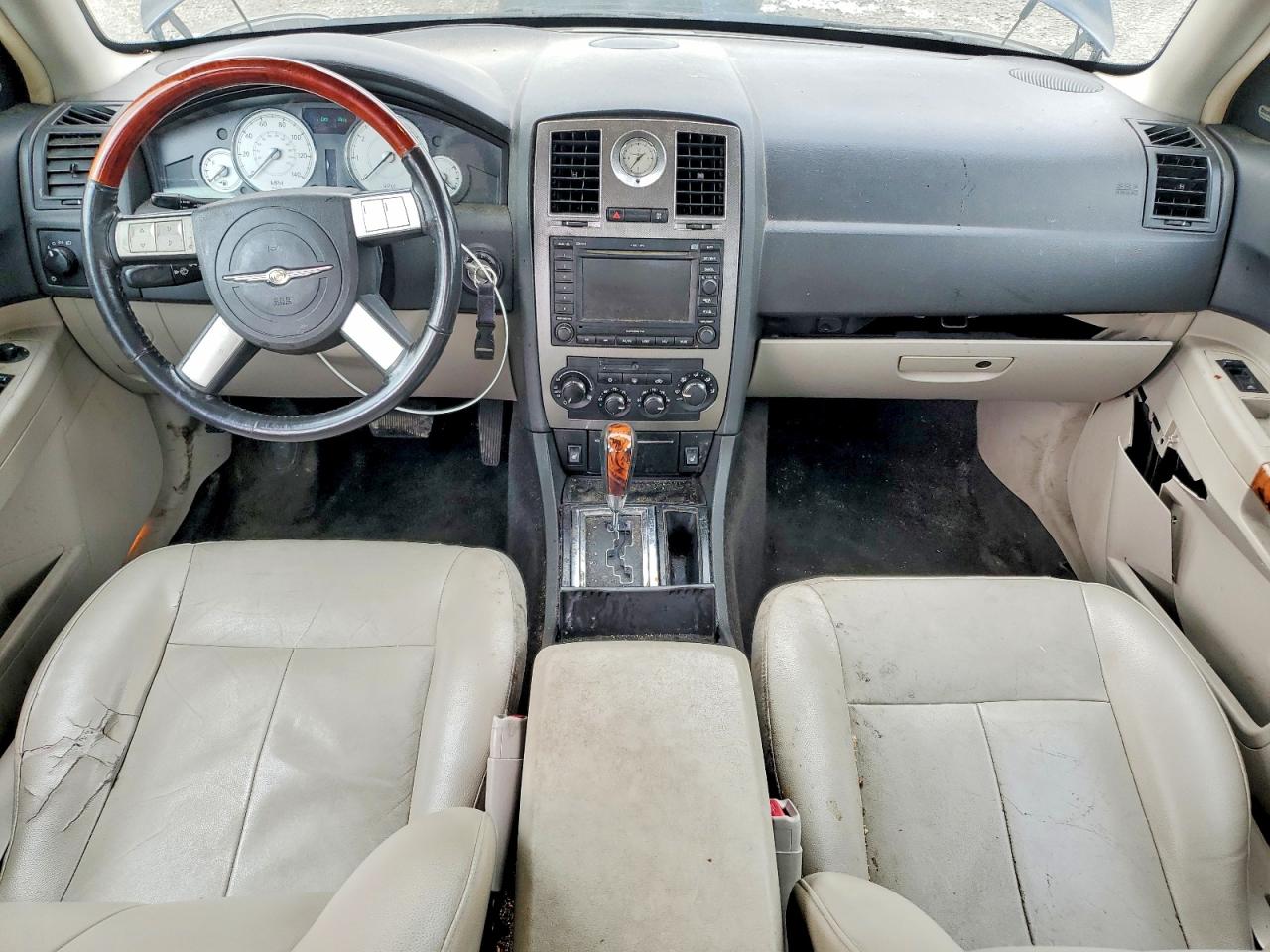 CHRYSLER 300 2006 — 9