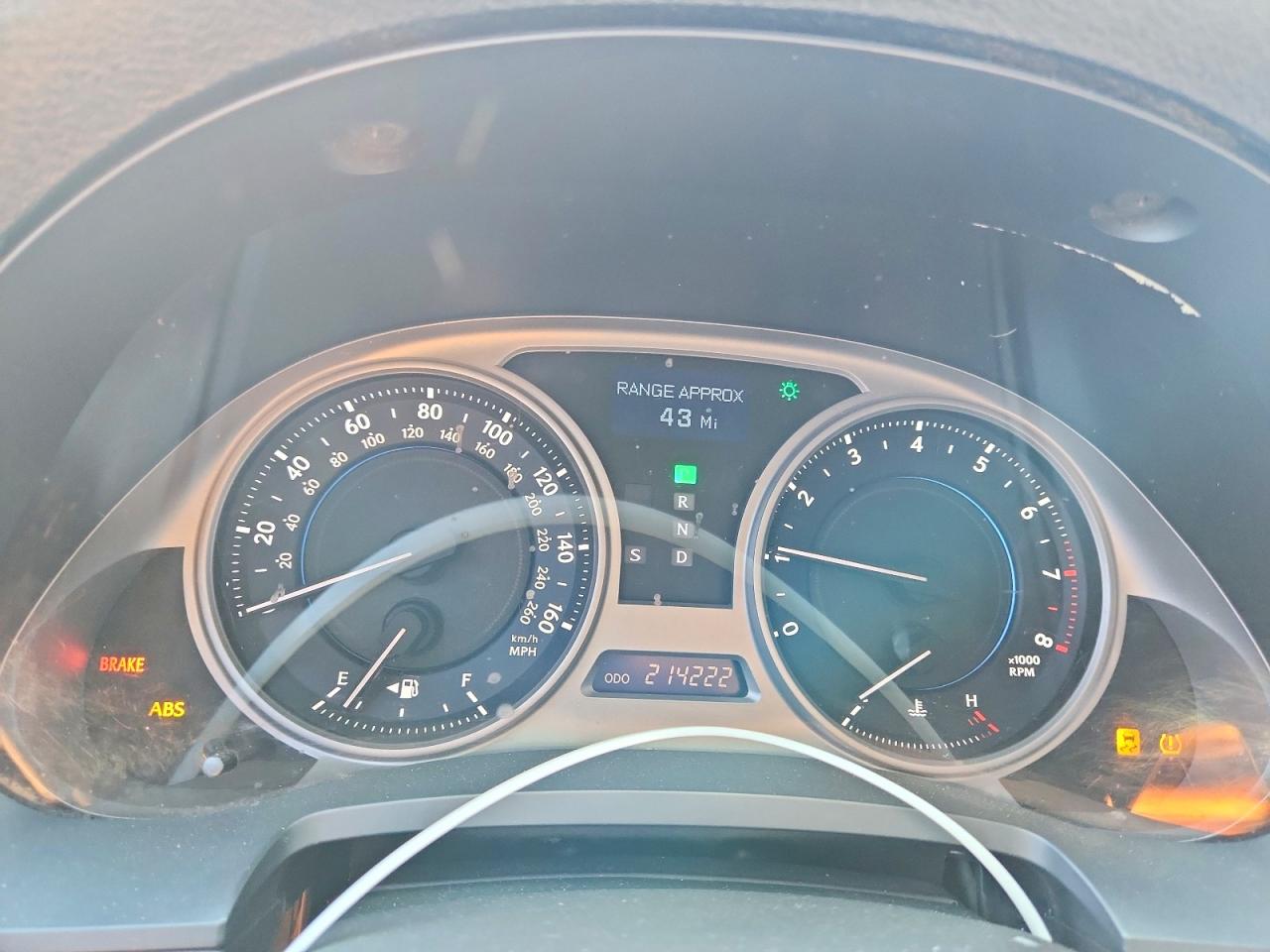 LEXUS IS 2010 — 10