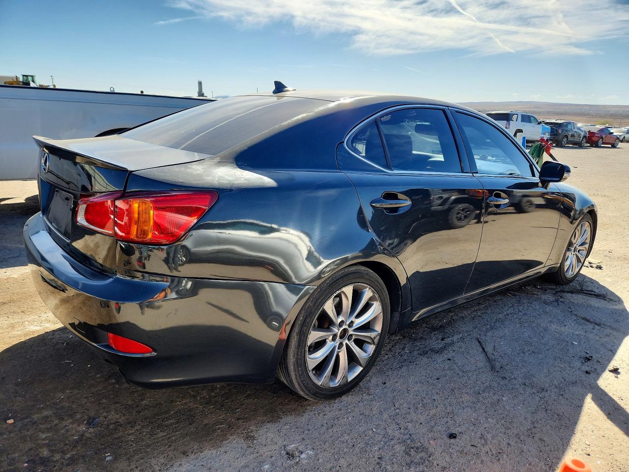 LEXUS IS 2010 — 4