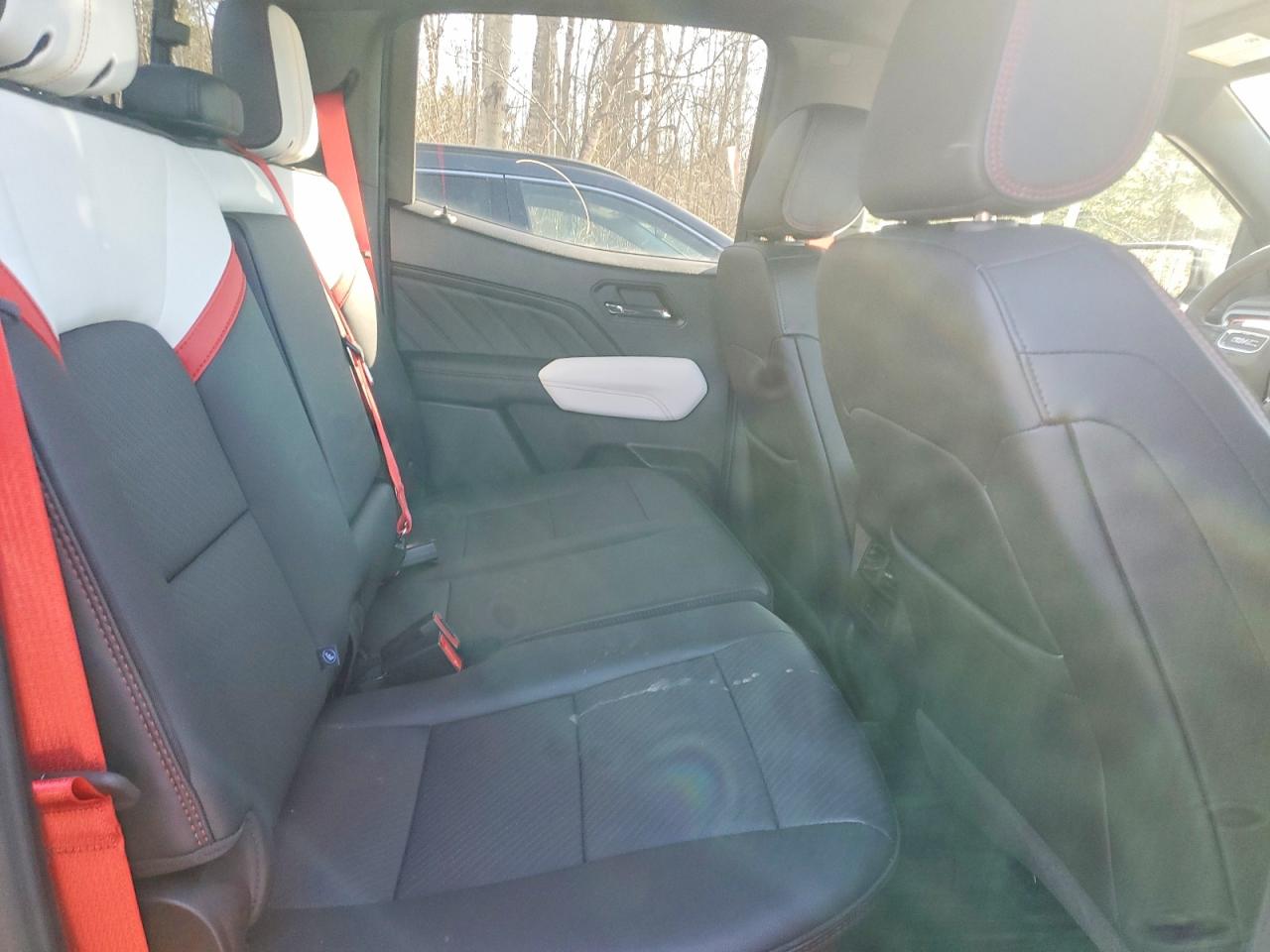 GMC CANYON 2025 — 11