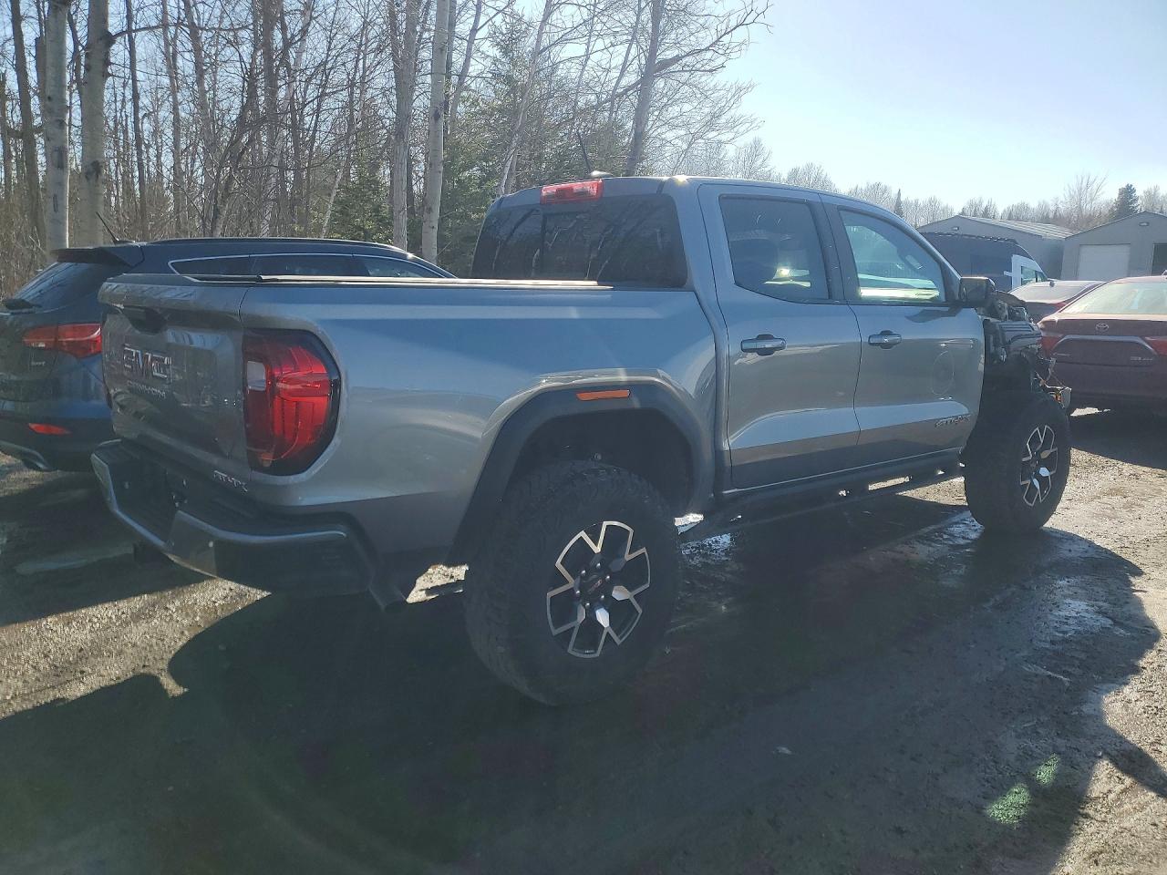 GMC CANYON 2025 — 4