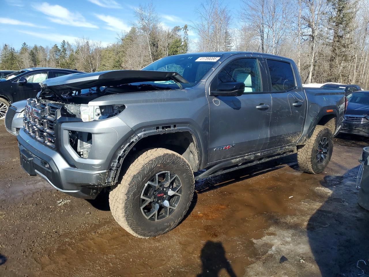 GMC CANYON 2025 — 2