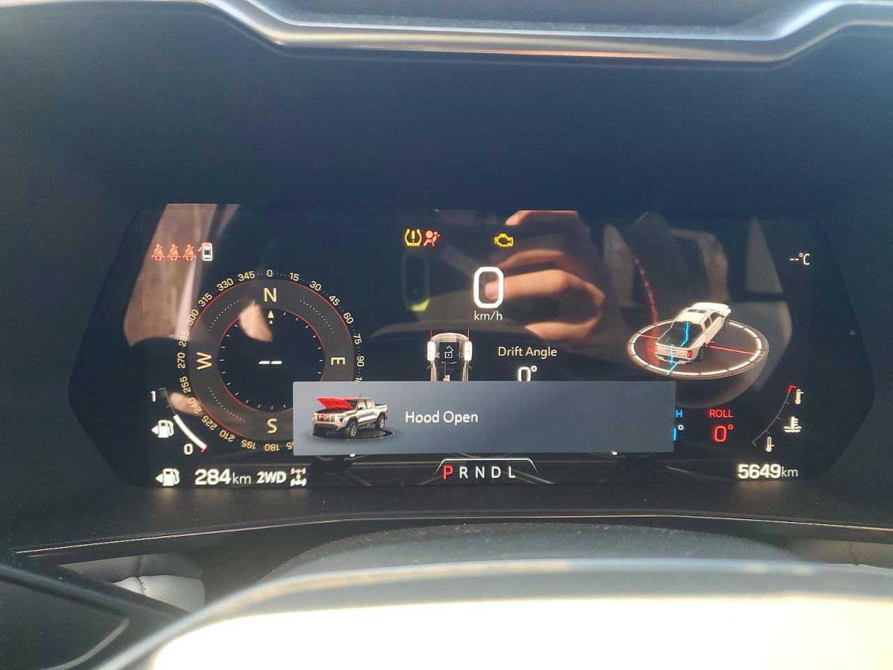 GMC CANYON 2025 — 10
