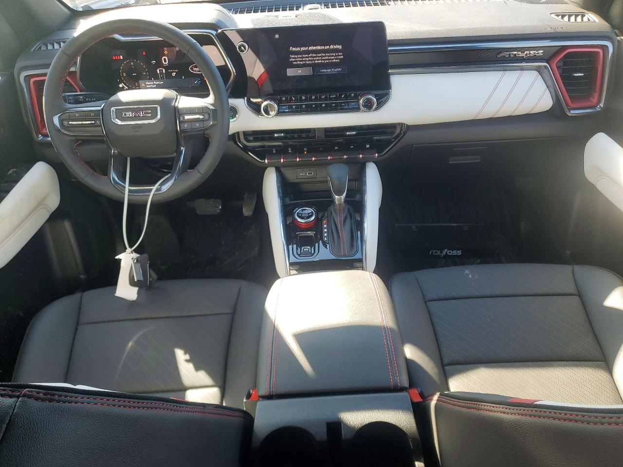 GMC CANYON 2025 — 9