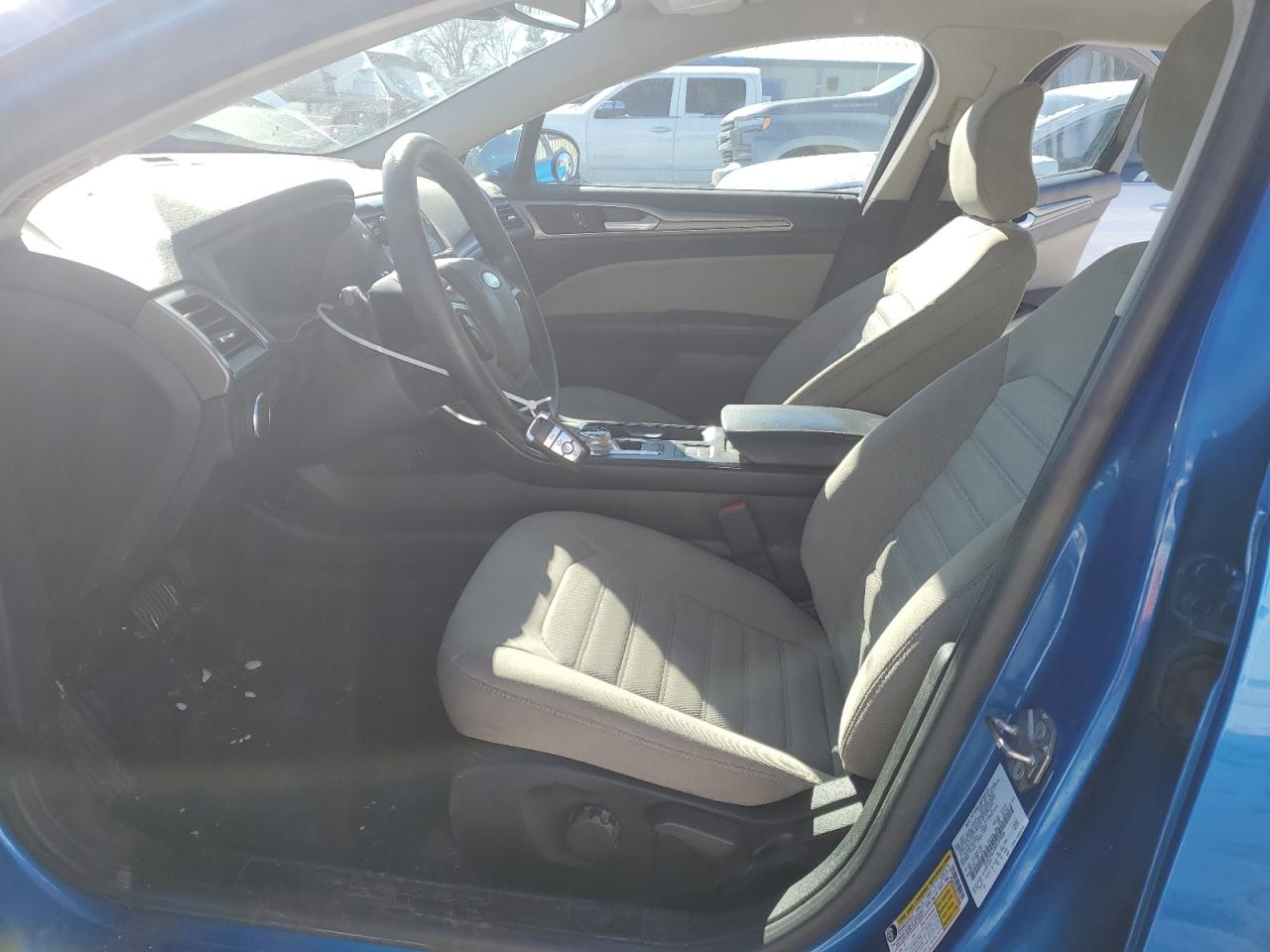 FORD FUSION 2019 — 9