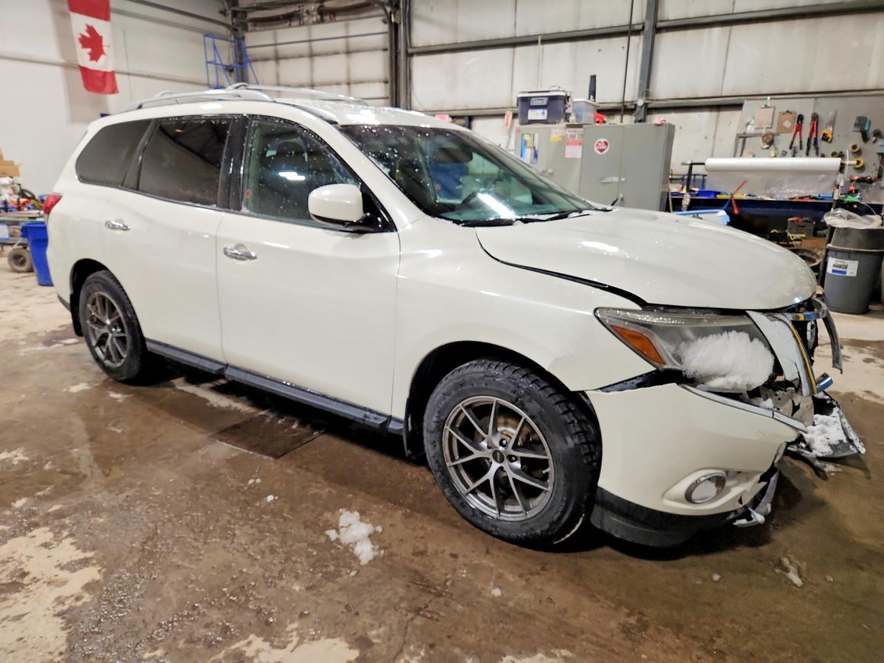 2016 NISSAN PATHFINDER S