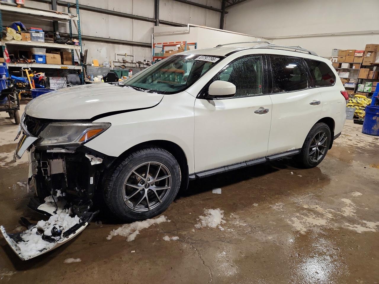 2016 NISSAN PATHFINDER S