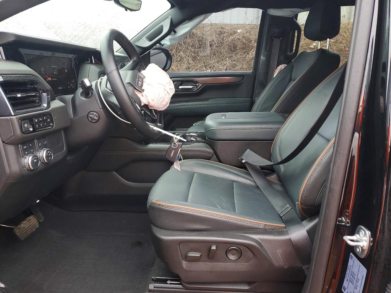 GMC YUKON 2025 — 8
