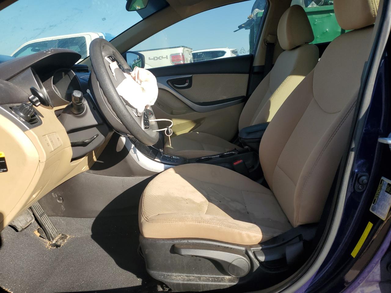 HYUNDAI ELANTRA 2013 — 8