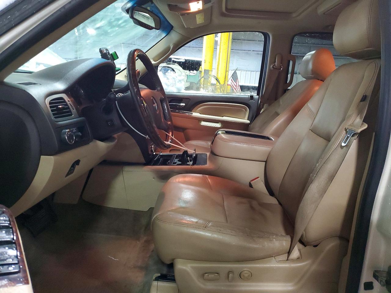 GMC YUKON 2011 — 8
