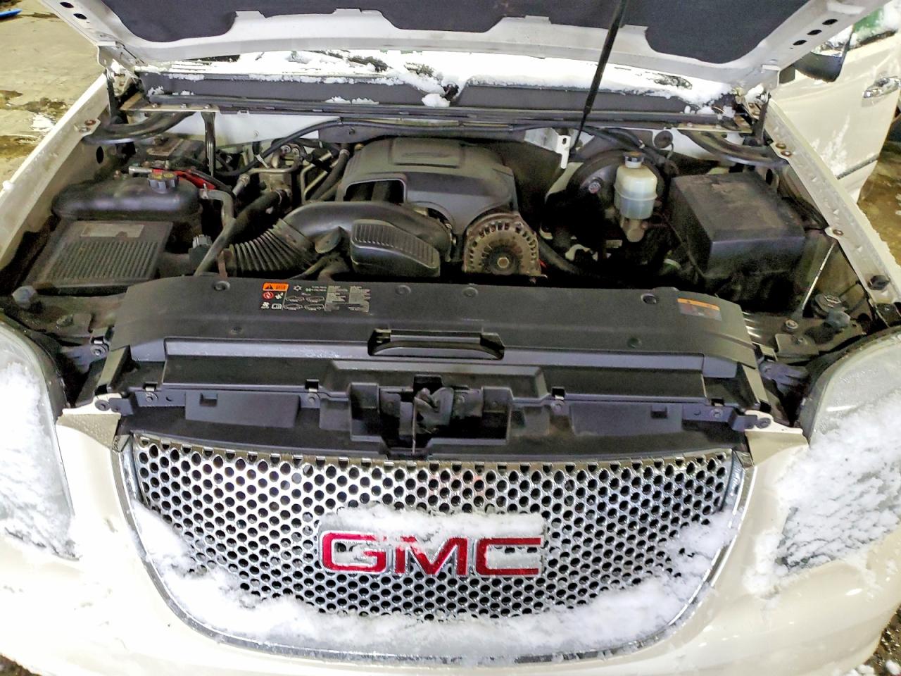 GMC YUKON 2011 — 12