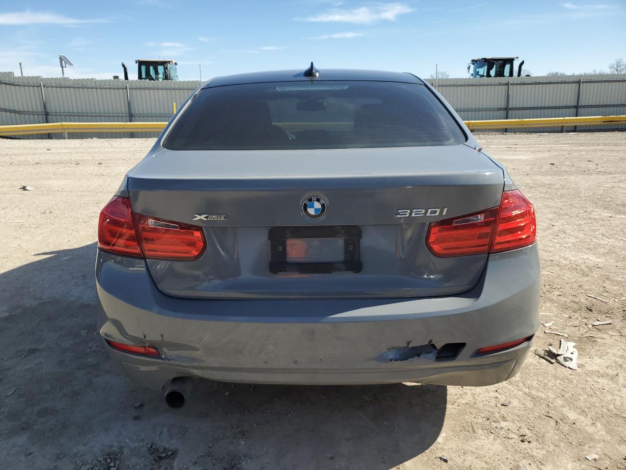 BMW 320 2015 — 7