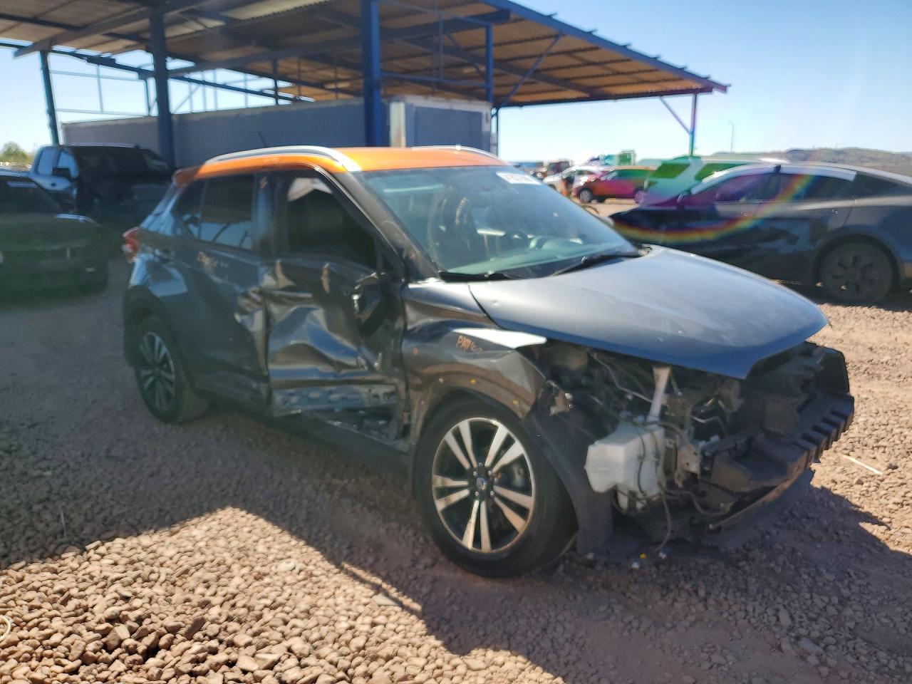 2019 NISSAN KICKS SR