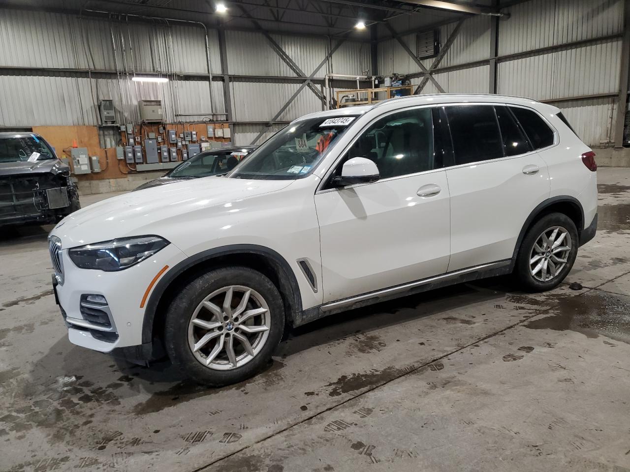 BMW X5 2021 — 2