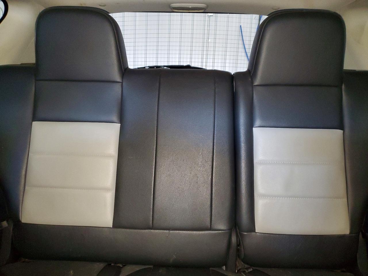 JEEP COMPASS 2010 — 11