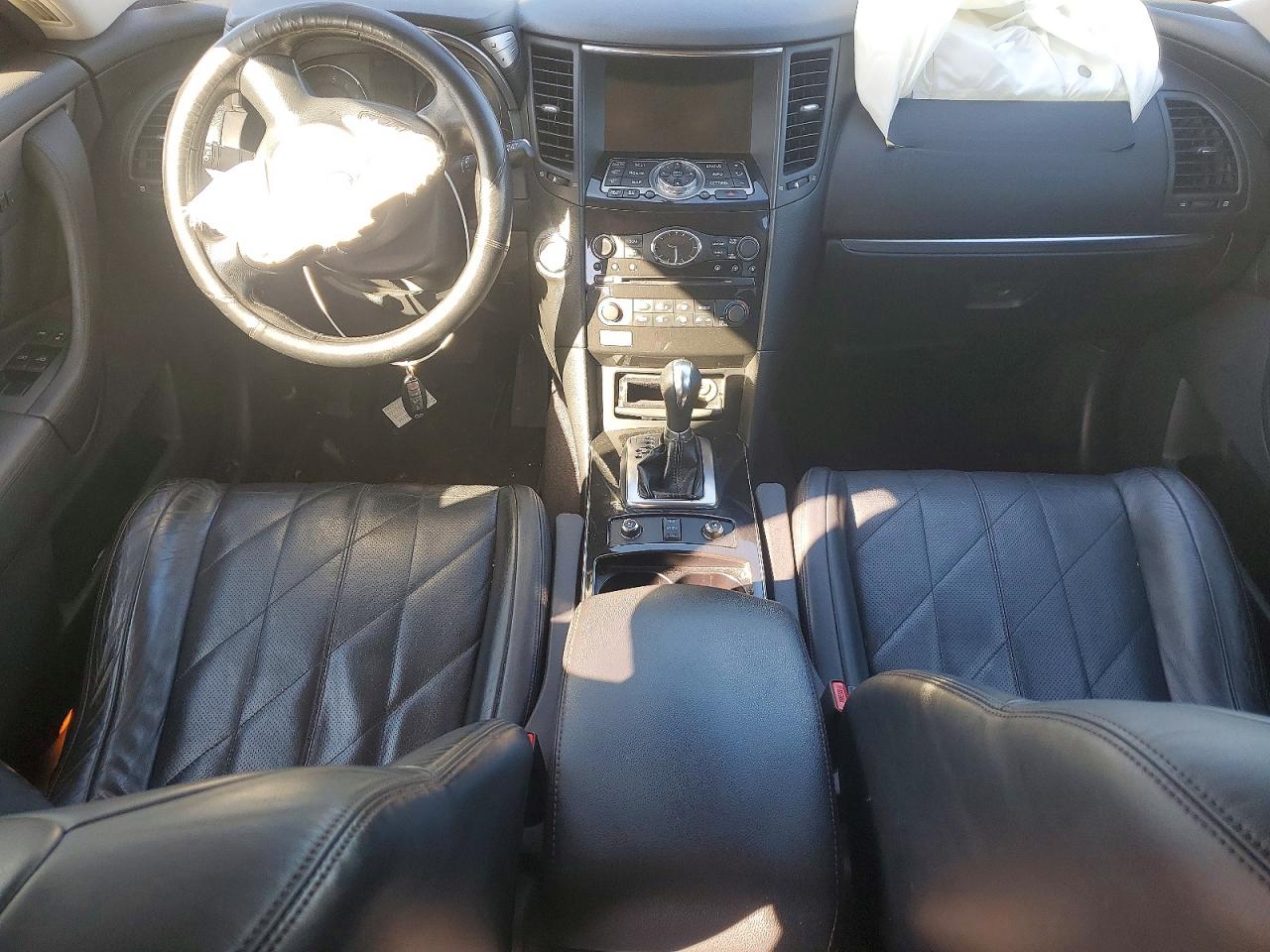 INFINITI FX35 2011 — 9