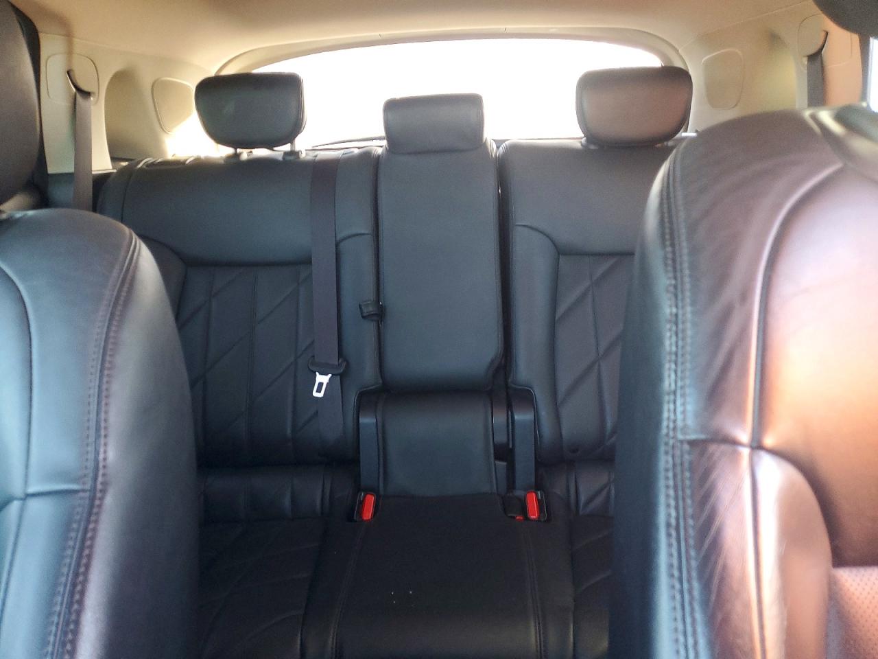 INFINITI FX35 2011 — 11