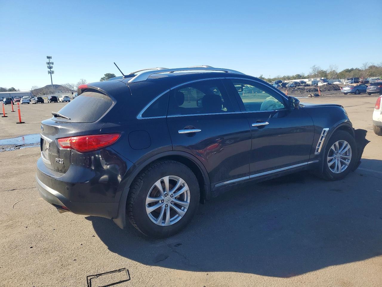 INFINITI FX35 2011 — 4