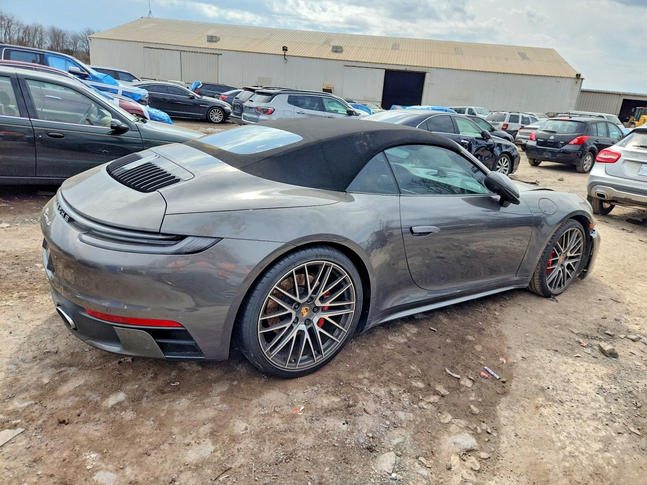 PORSCHE 911 2022 — 4