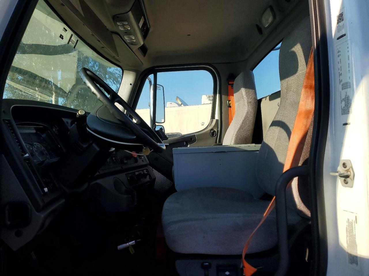 FREIGHTLINER M2 2019 — 8