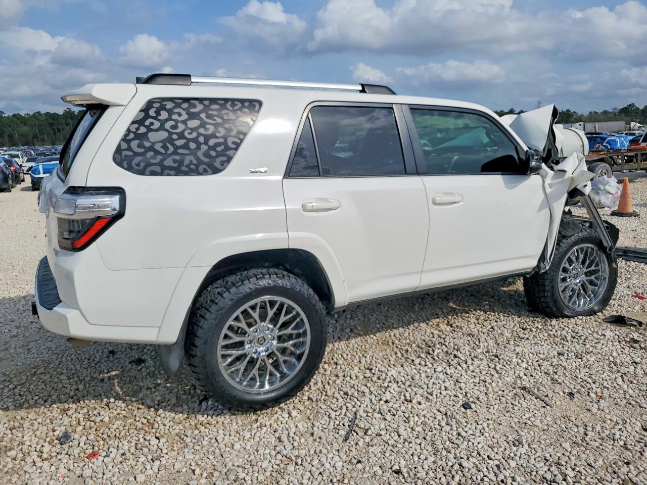TOYOTA 4RUNNER 2019 — 4