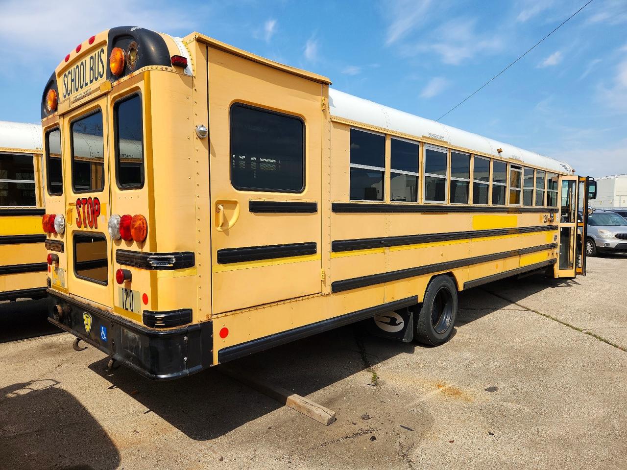 2011 IC CORPORATION CE SERIES SCHOOL