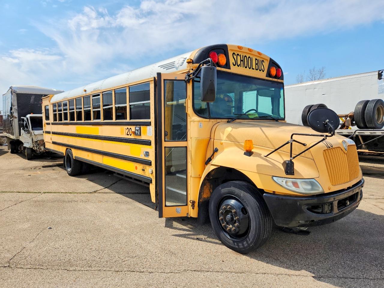 2011 IC CORPORATION CE SERIES SCHOOL