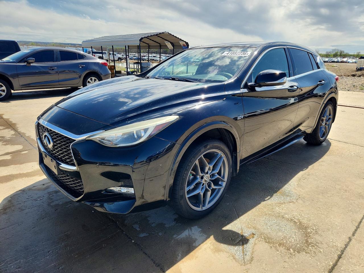 2017 INFINITI QX30 SPORT