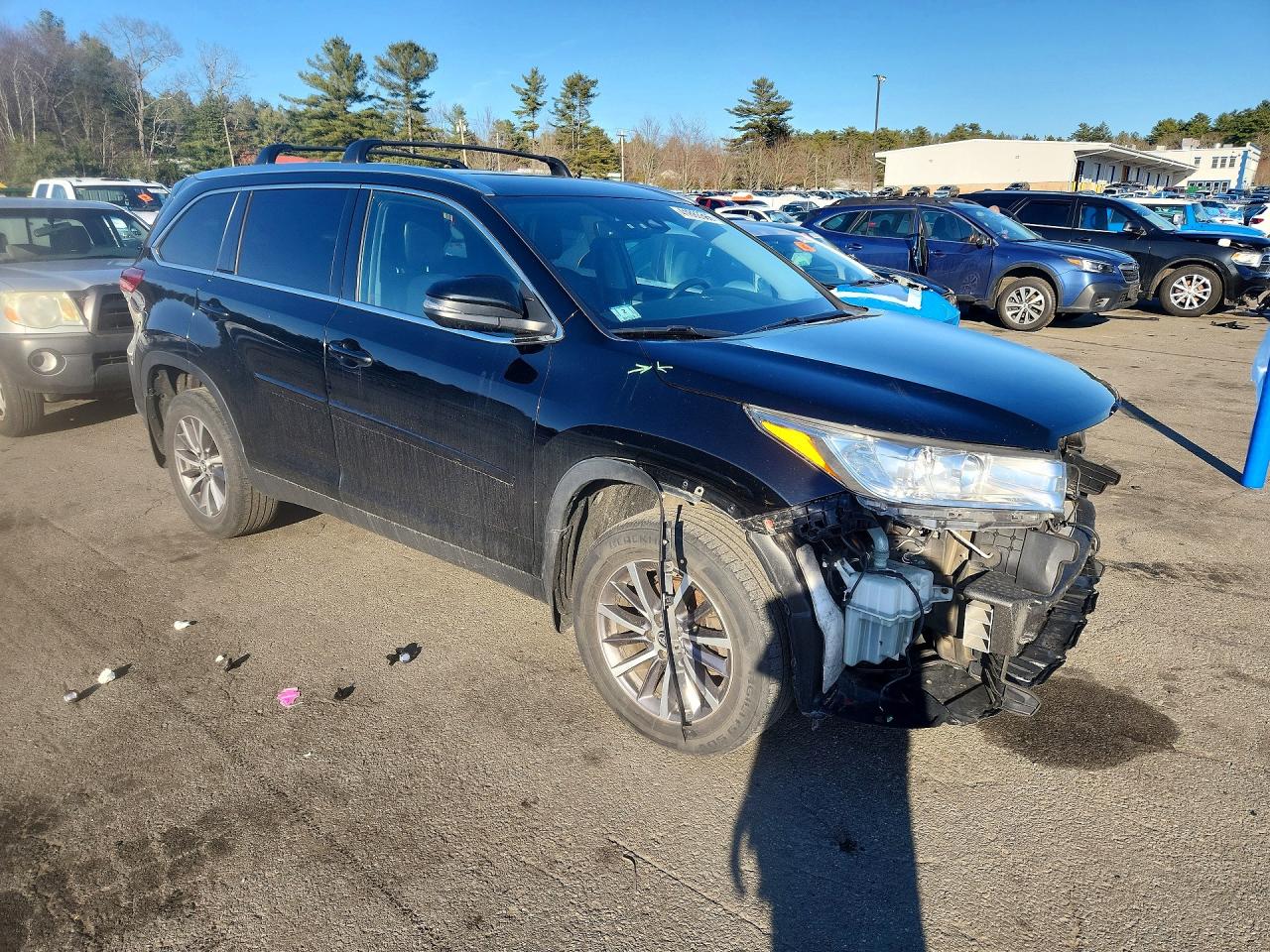 2019 TOYOTA HIGHLANDER XLE
