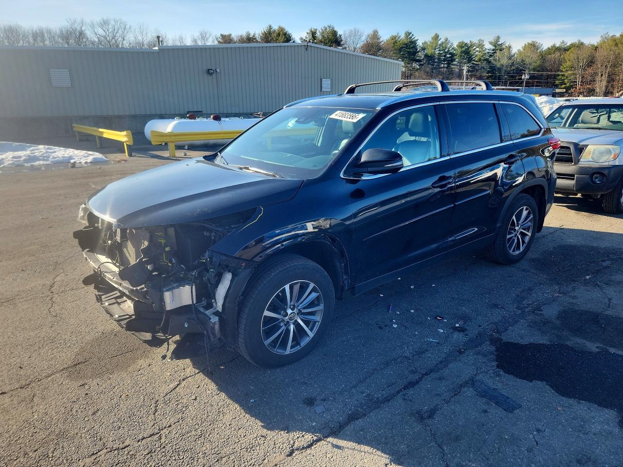 2019 TOYOTA HIGHLANDER XLE