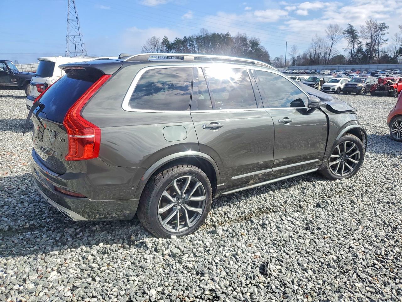 VOLVO XC90 2018 — 4