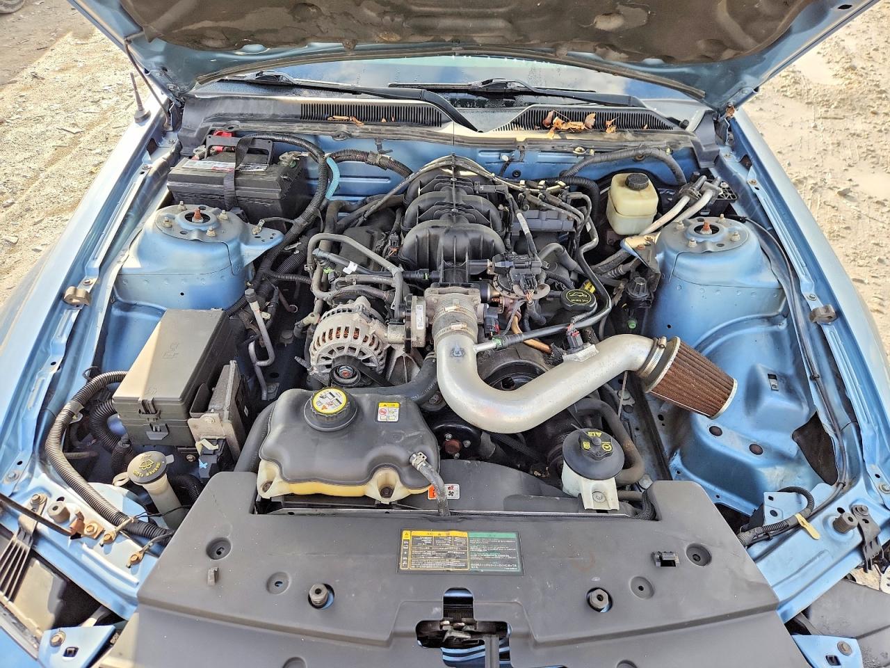 FORD MUSTANG 2005 — 12