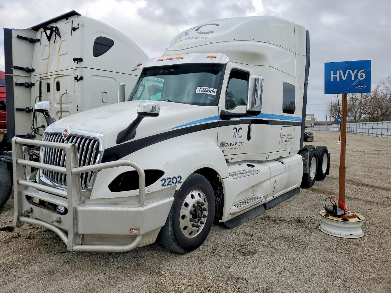INTERNATIONAL LT625 2022 — 3