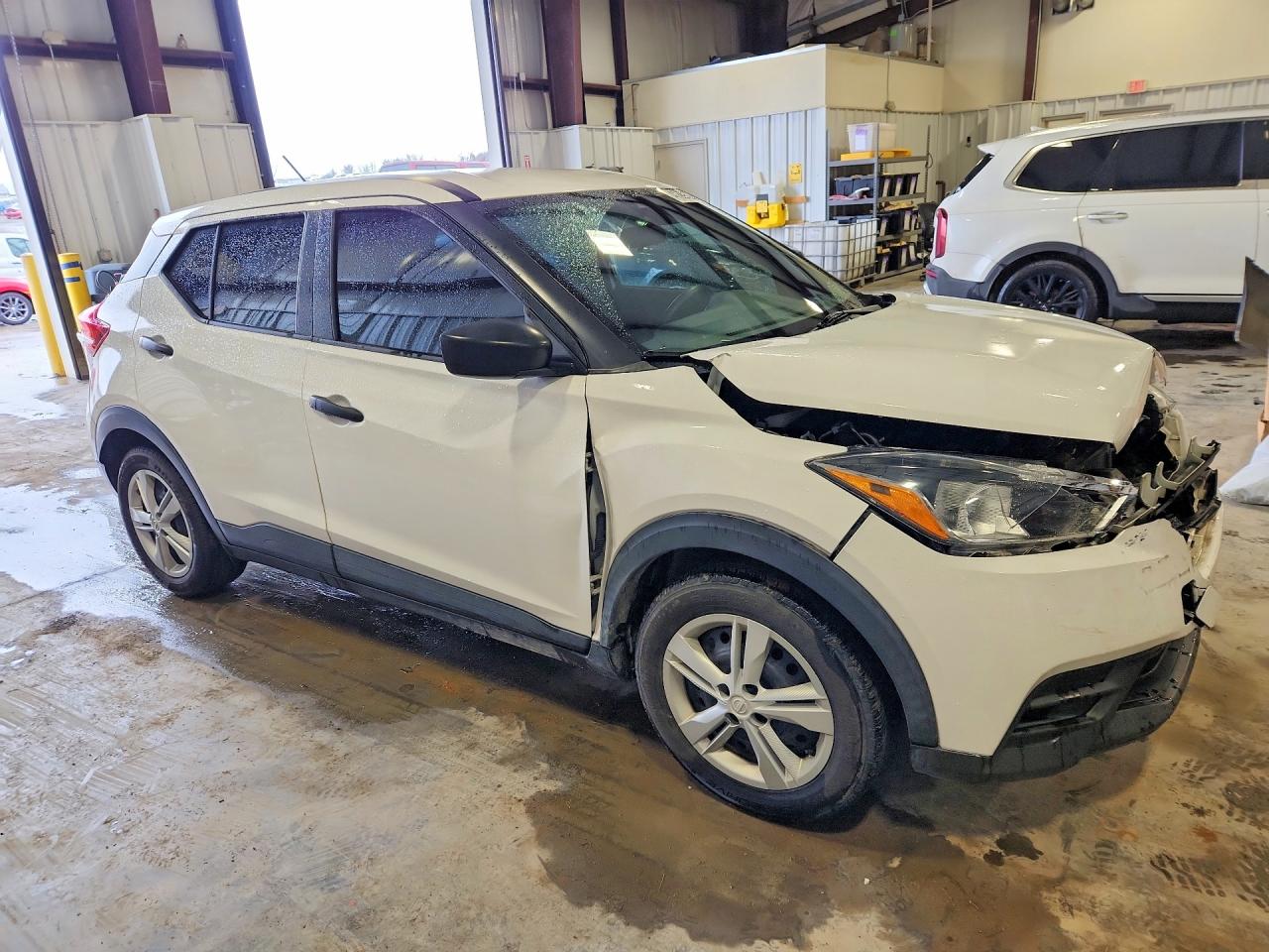 2020 NISSAN KICKS S