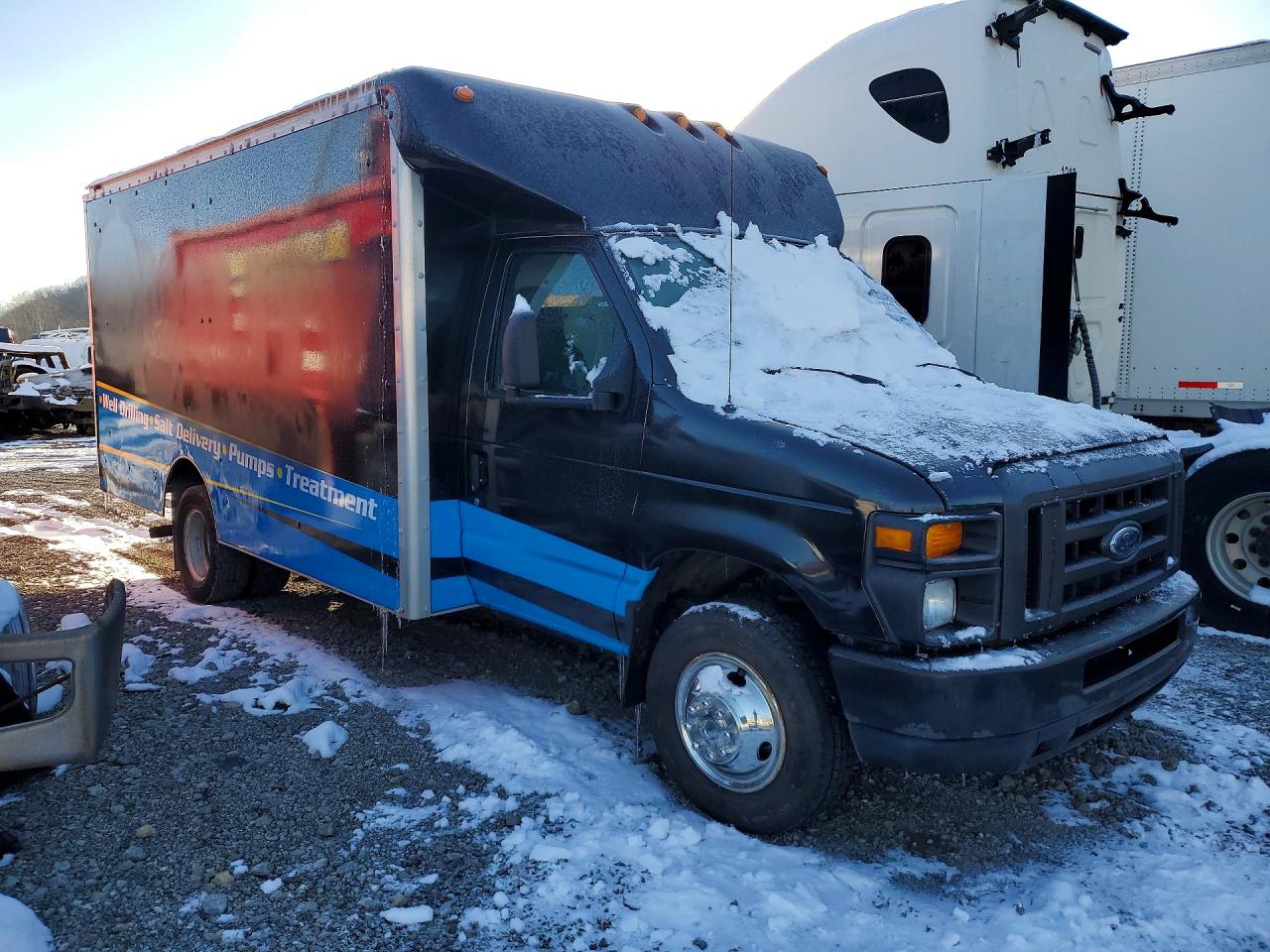 2012 FORD E350