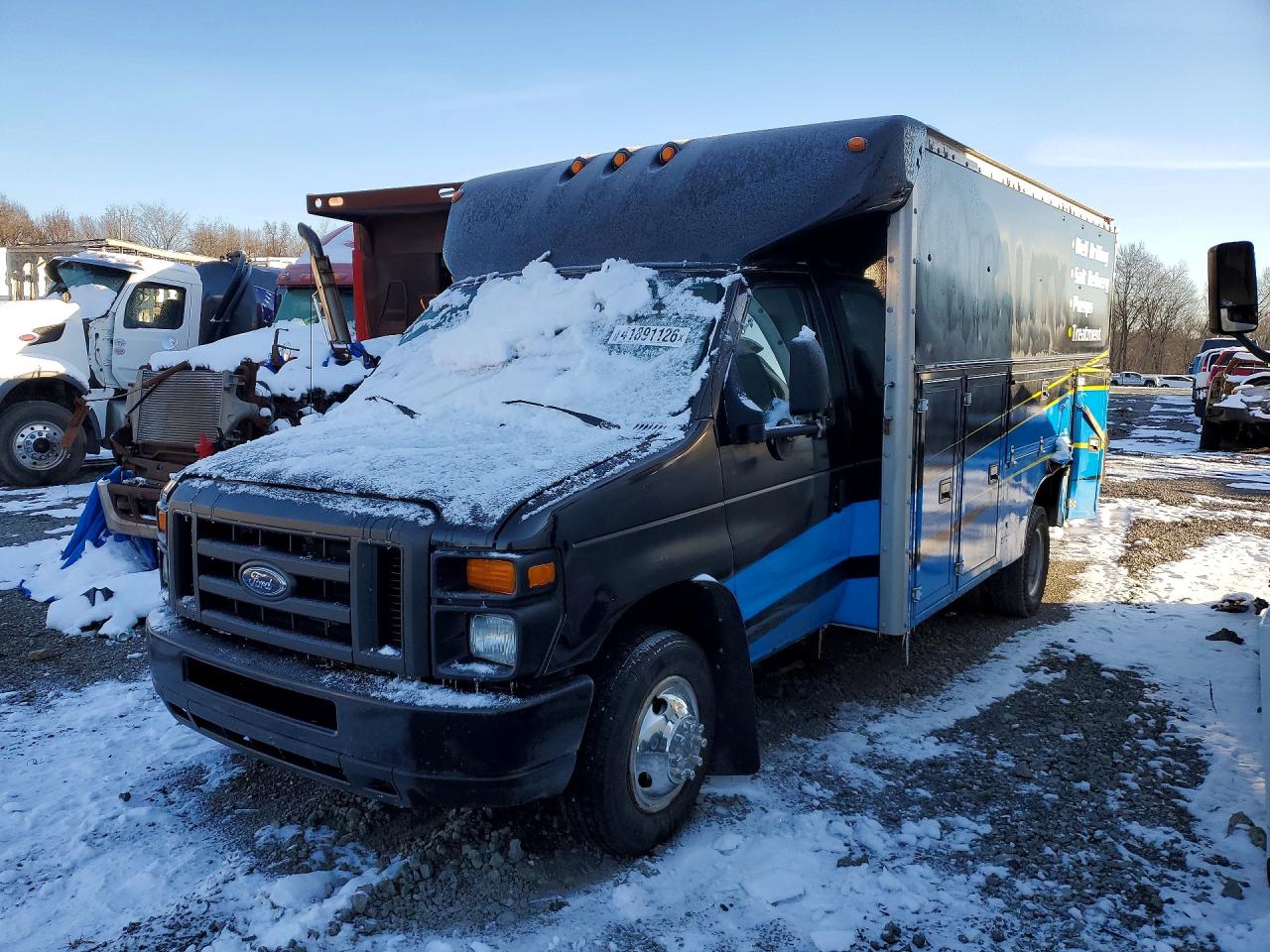 2012 FORD E350