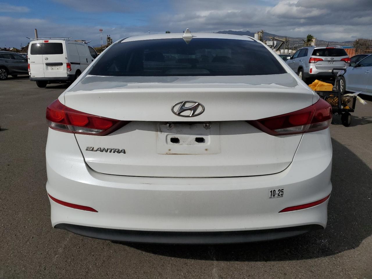 HYUNDAI ELANTRA 2018 — 7
