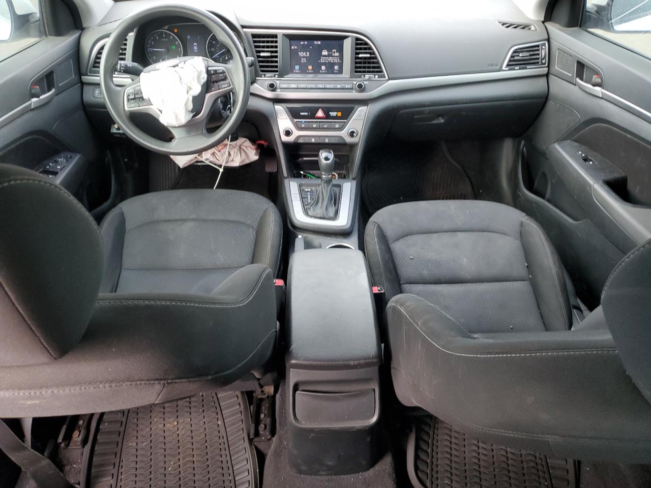 HYUNDAI ELANTRA 2018 — 9