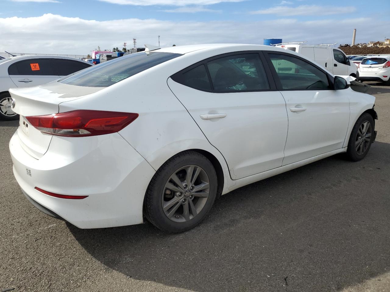 HYUNDAI ELANTRA 2018 — 4