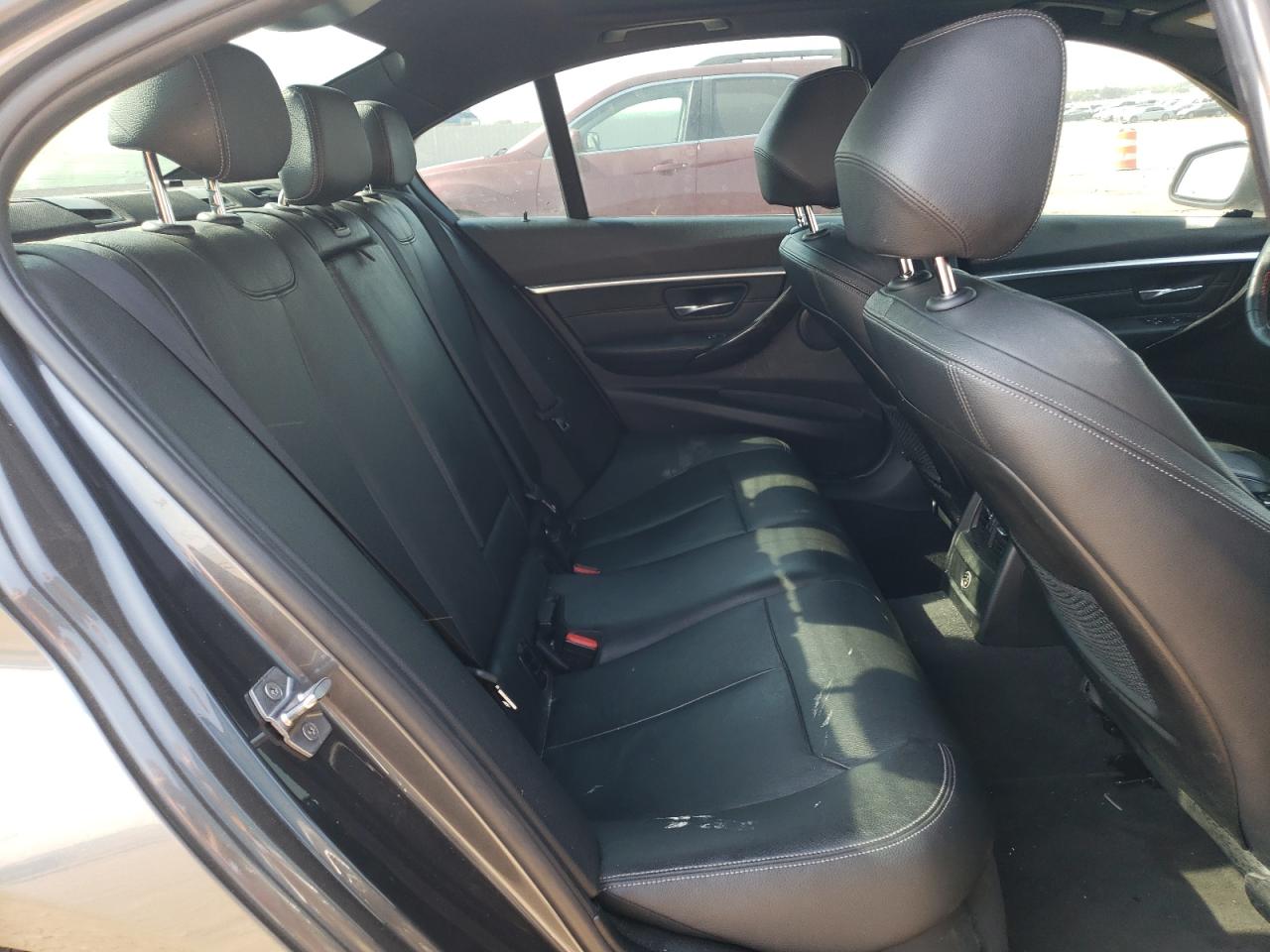 BMW 328 2016 — 11