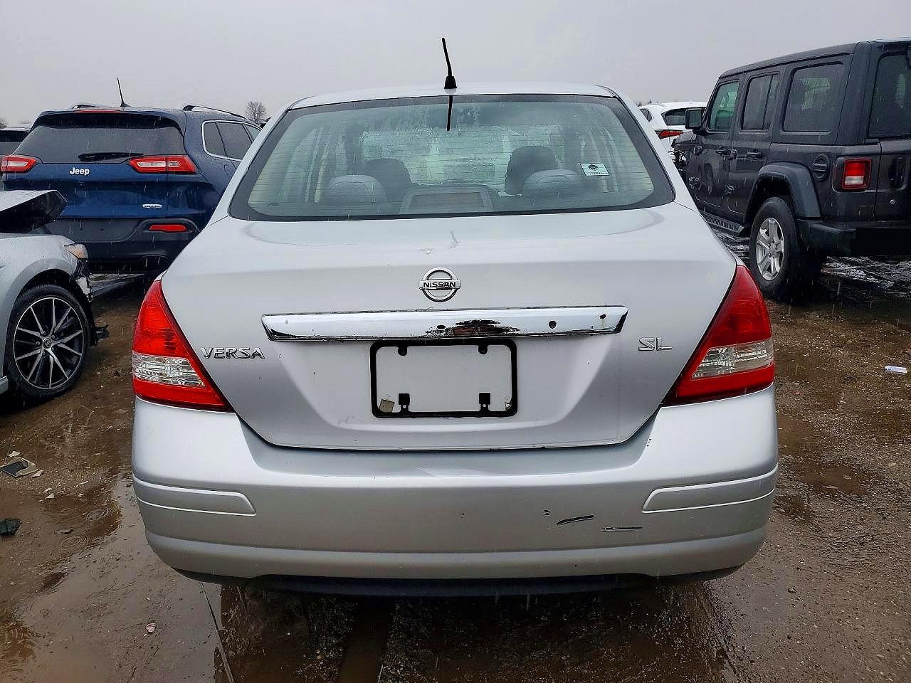 NISSAN VERSA 2007 — 7