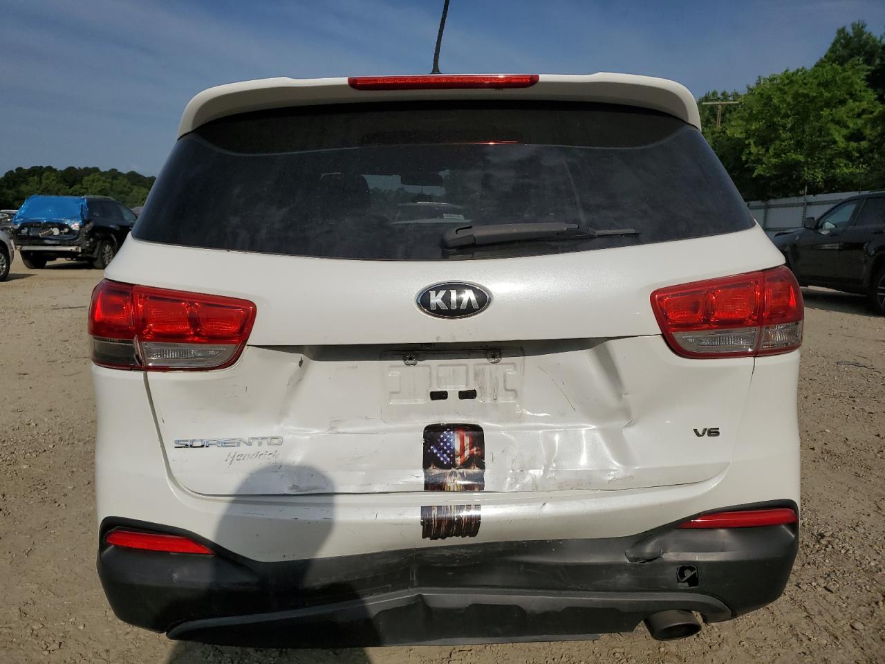 KIA SORENTO 2017 — 7