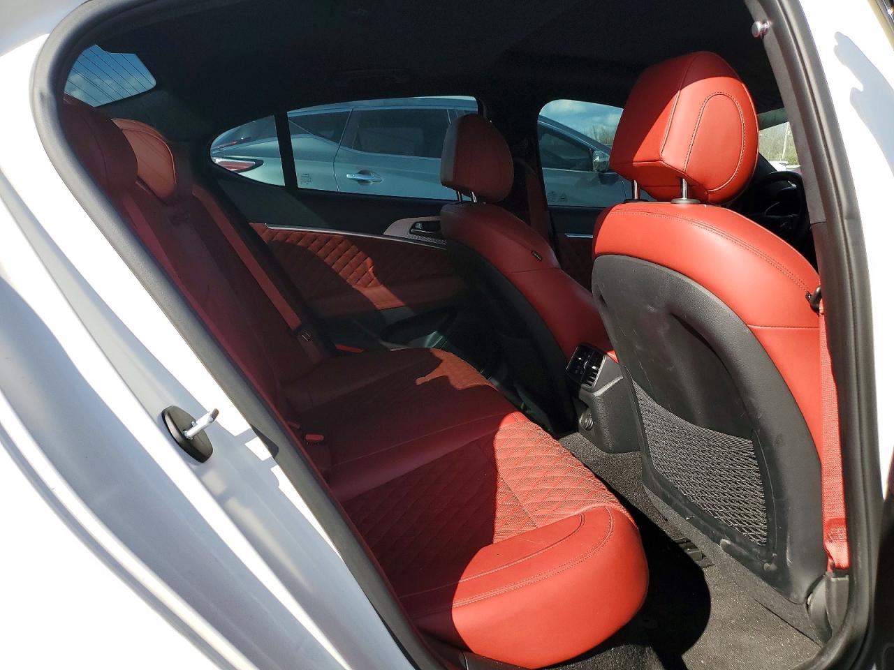GENESIS G70 2022 — 11