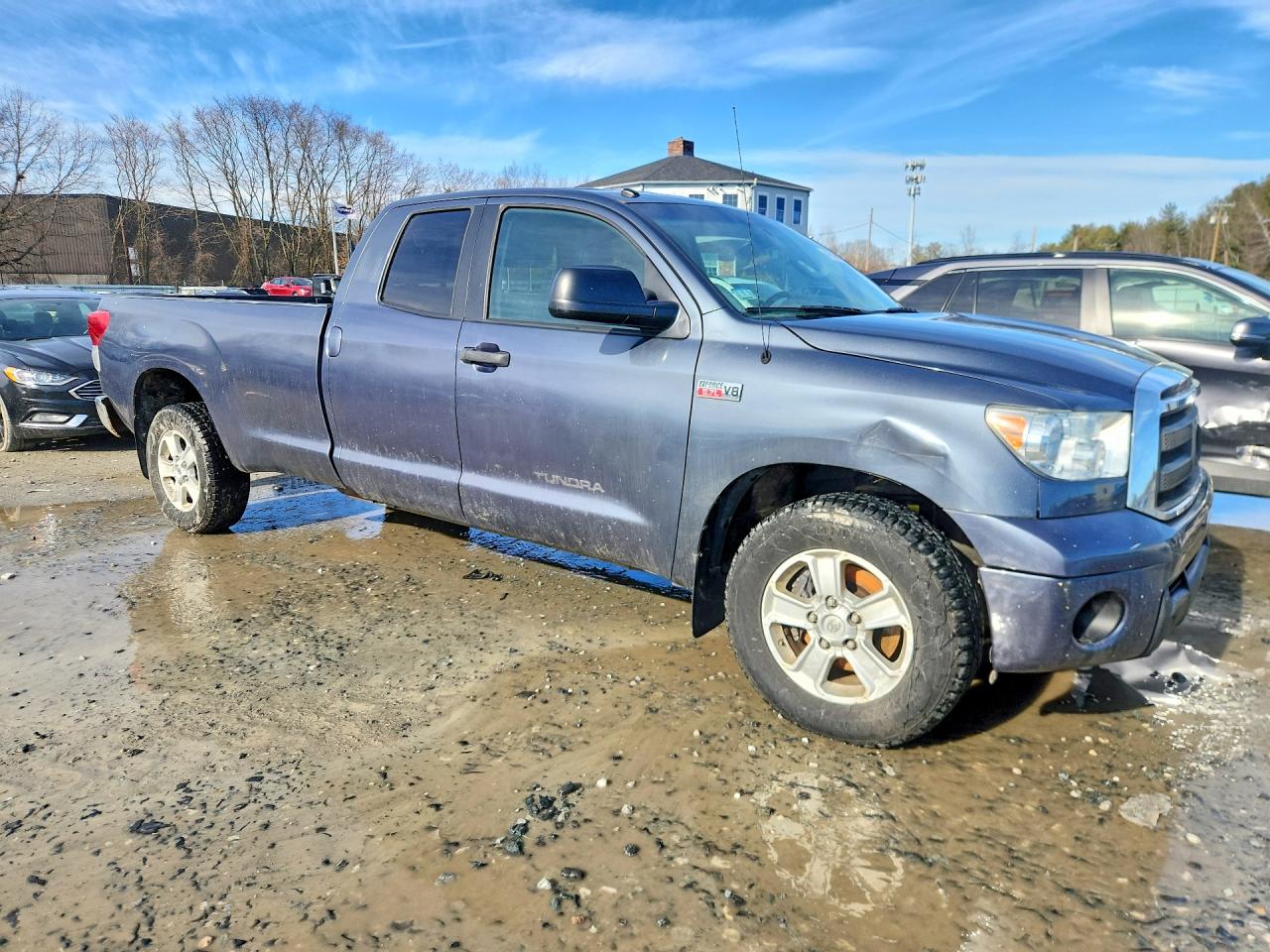 2010 TOYOTA TUNDRA GRADE