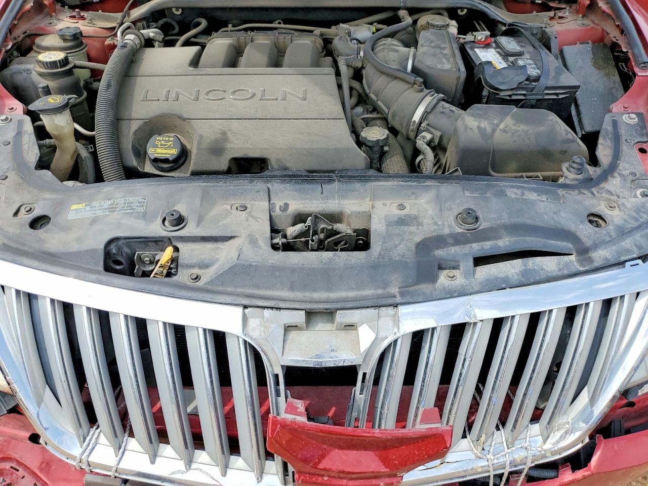 LINCOLN MKS 2009 — 12