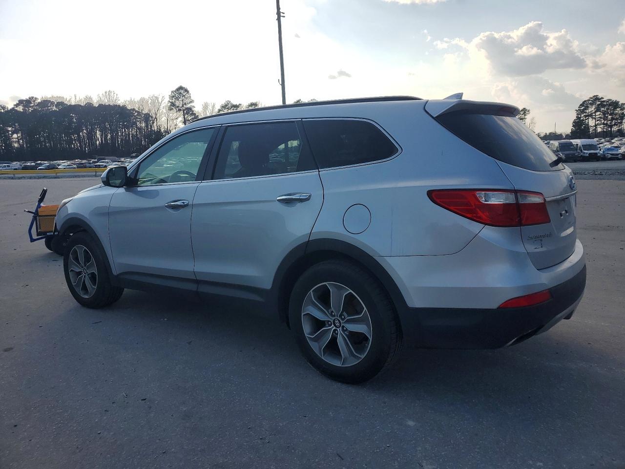 HYUNDAI SANTA FE 2016 — 3