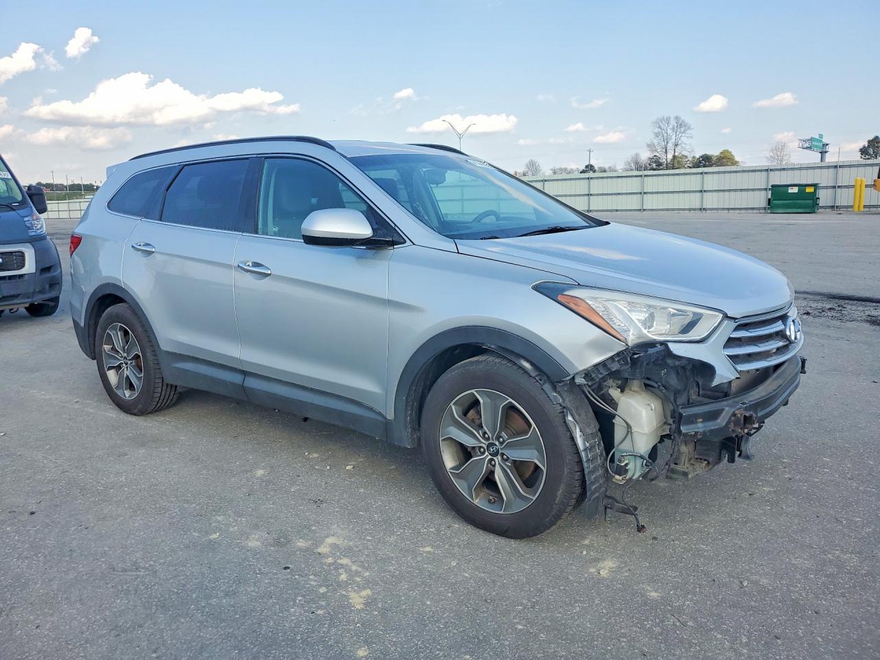 HYUNDAI SANTA FE 2016 — 5