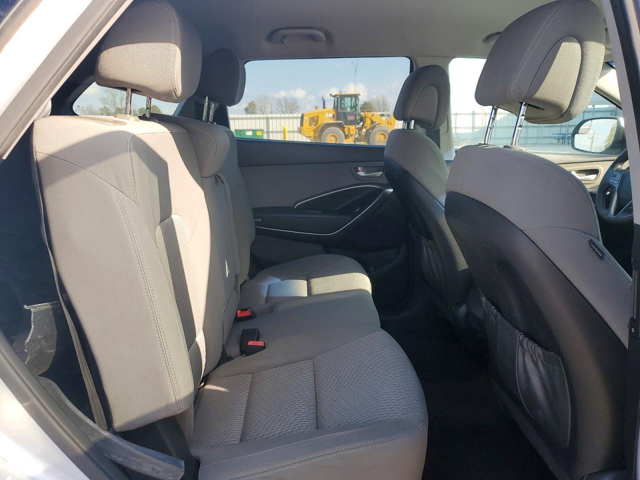 HYUNDAI SANTA FE 2016 — 12