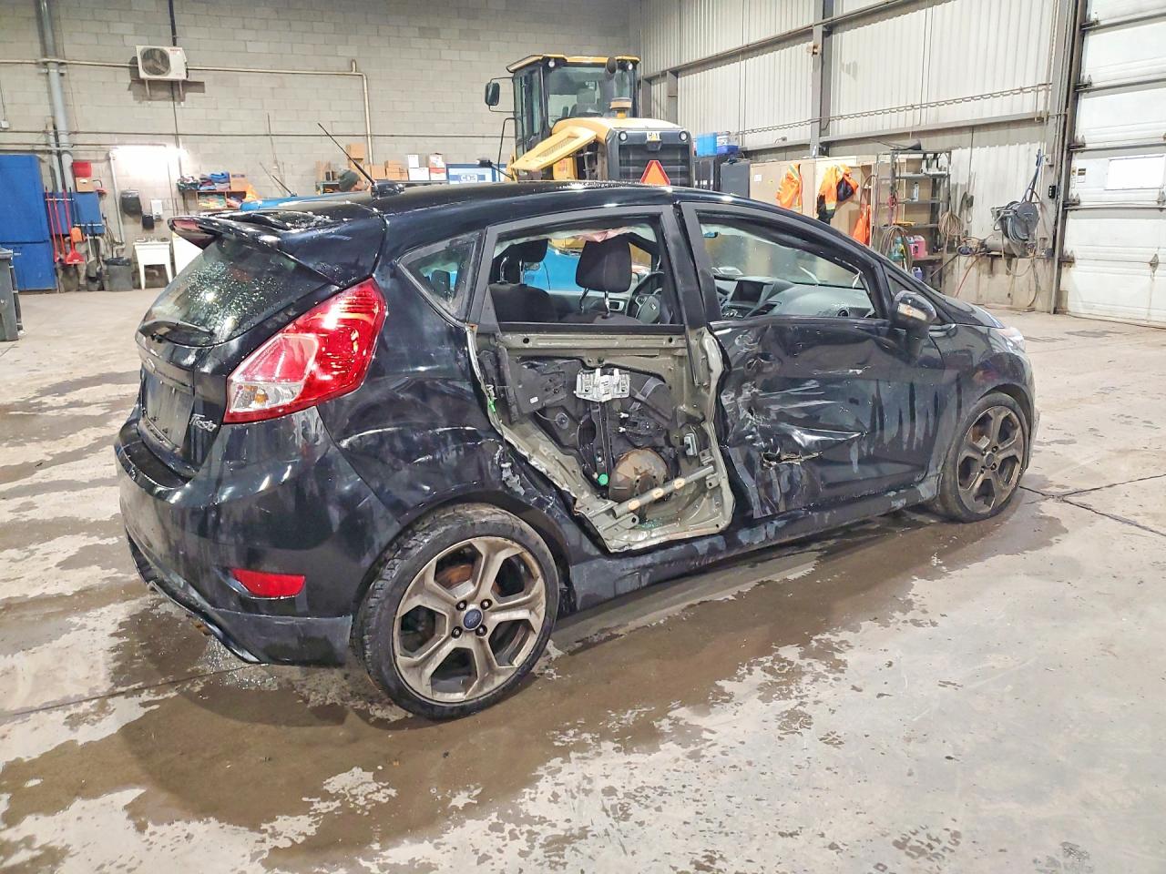 FORD FIESTA 2017 — 4